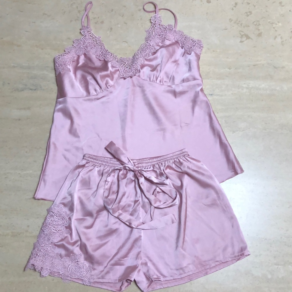 Cami and shorts set. Sleepwear set. Top and shorts